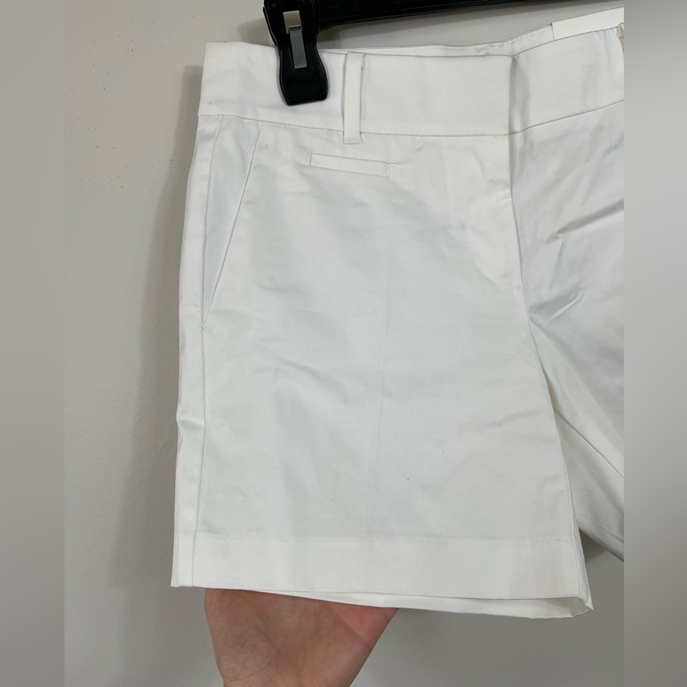 AnnTaylor Loft Shorts White Cotton Pockets Structured Flat Front TheOpenTrunk - Picture 4 of 10